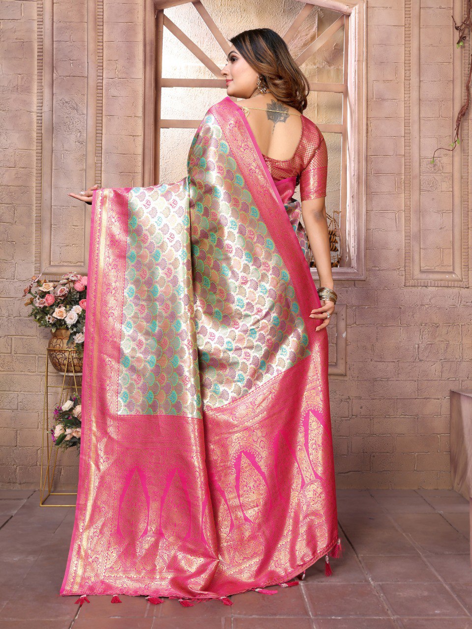 Cream Banarasi Silk Saree With Blouse Piece By WTW