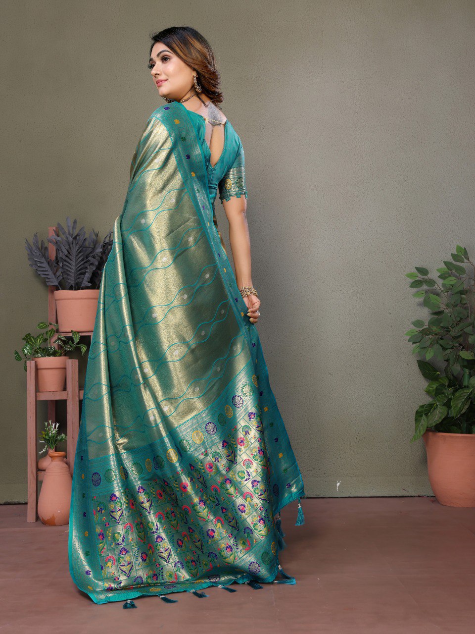 Sea Green Banarasi Silk Saree With Blouse Piece By WTW