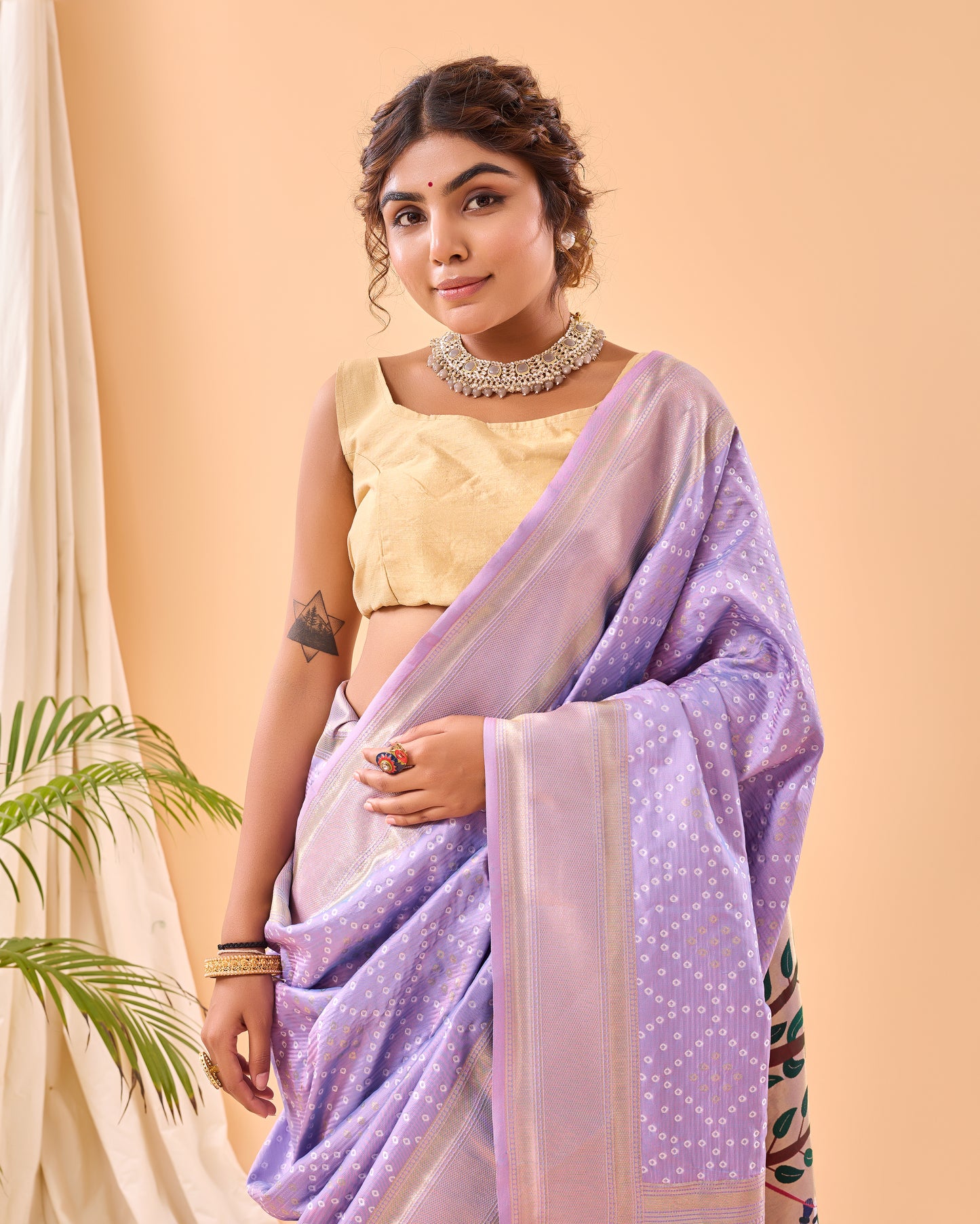 Lavender Bandhani Weaving Paithani Silk Saree By WTW