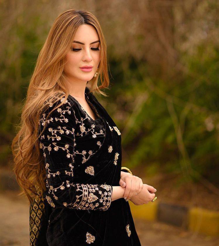 Stunning Black Color Embroidery Work Velvet Saree By WTW