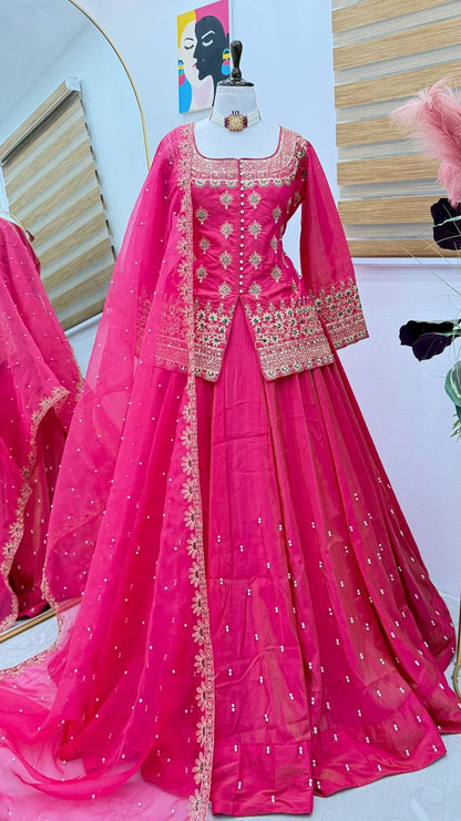 Women Lehenga & Dupatta Set By WTW