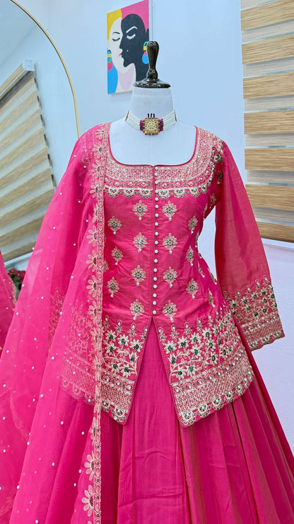 Women Lehenga & Dupatta Set By WTW