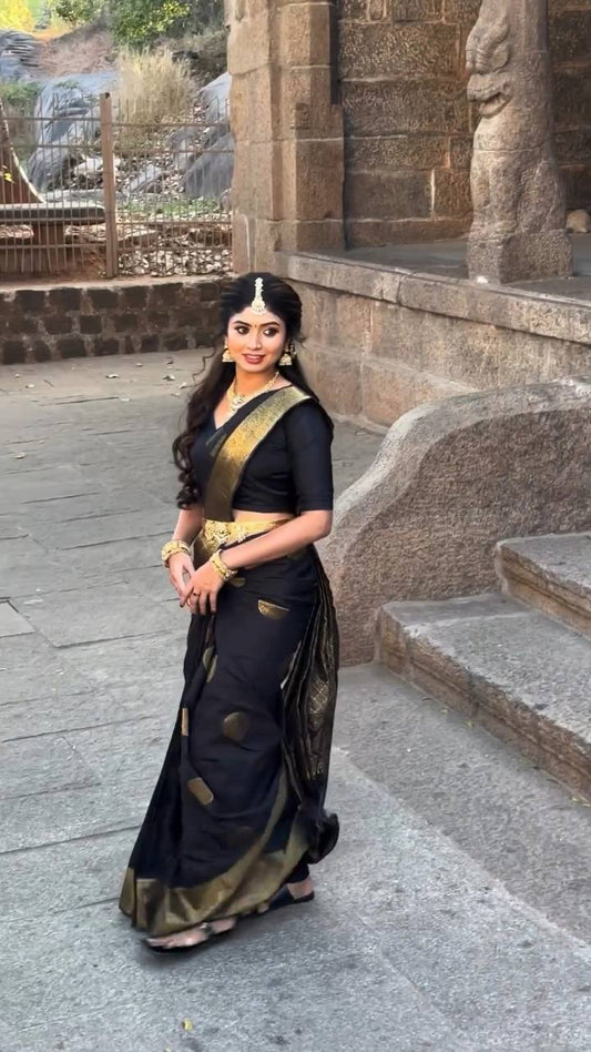Classic Black Soft Silk Saree With Majesty Blouse Piece By WTW