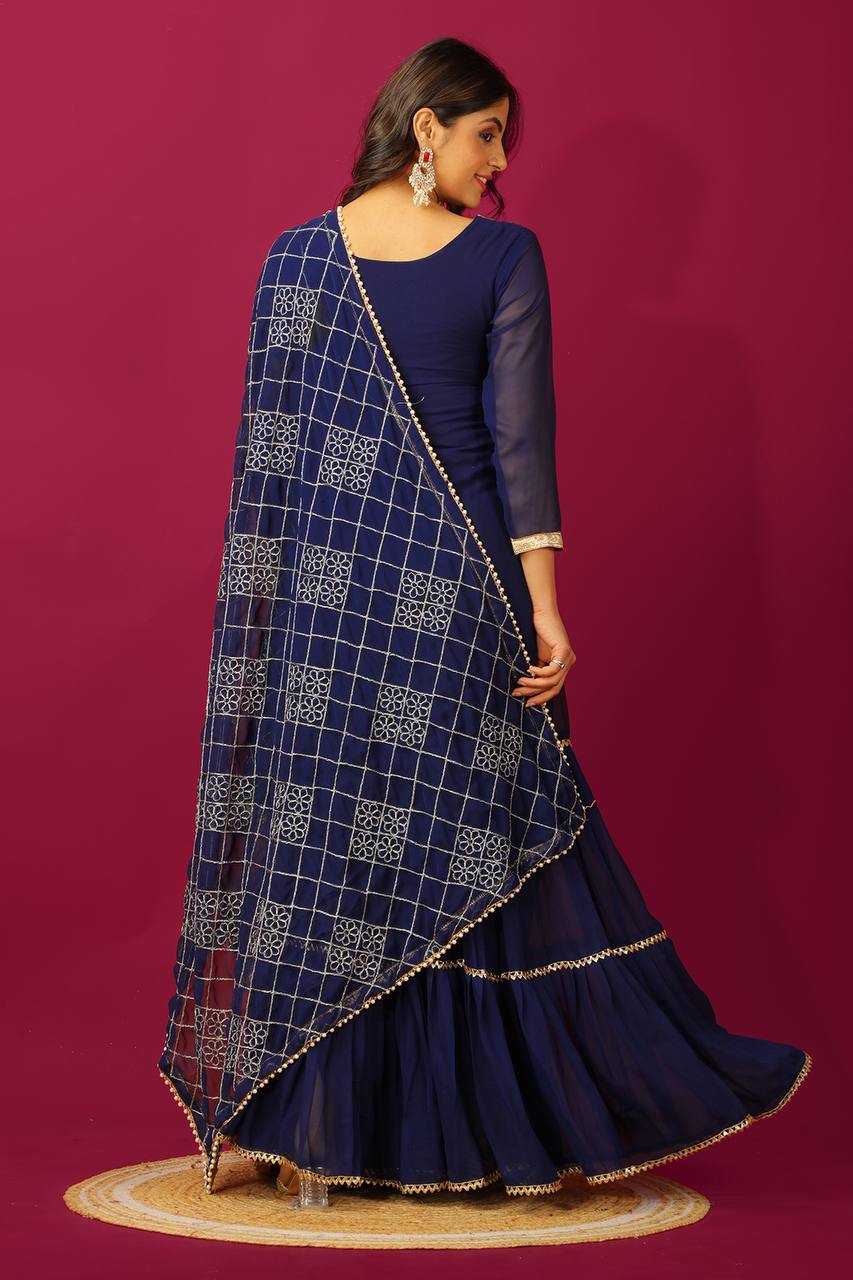 Chic And Festive: Kurti Sharara With Dupatta For A Mesmerizing Eid Look By WTW