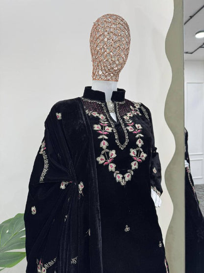 Ethnic Motifs Embroidered Velvet Kurta With Trousers And Dupatta By WTW