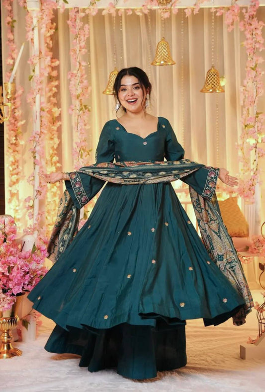 Stunning Kurti Palazzo And Dupatta Set For Festive Season Fashion By WTW