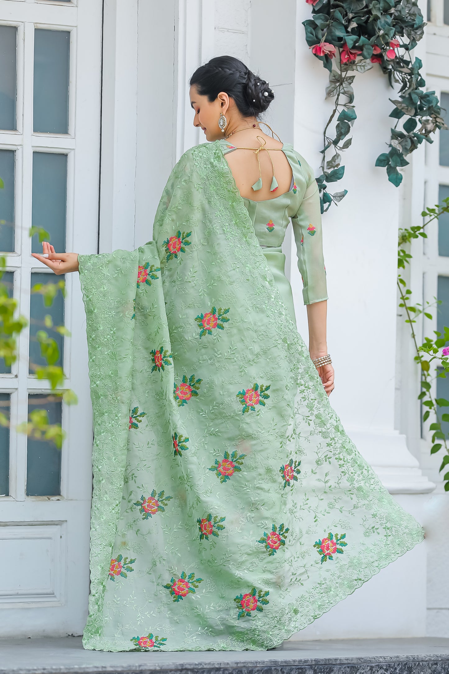 Pista Thread Embroidered Chiffon Saree Set By WTW