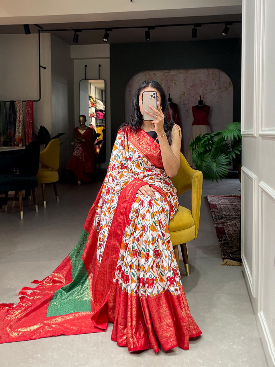 Red Dola Silk Woven Saree with Beautiful Prints BY WTW